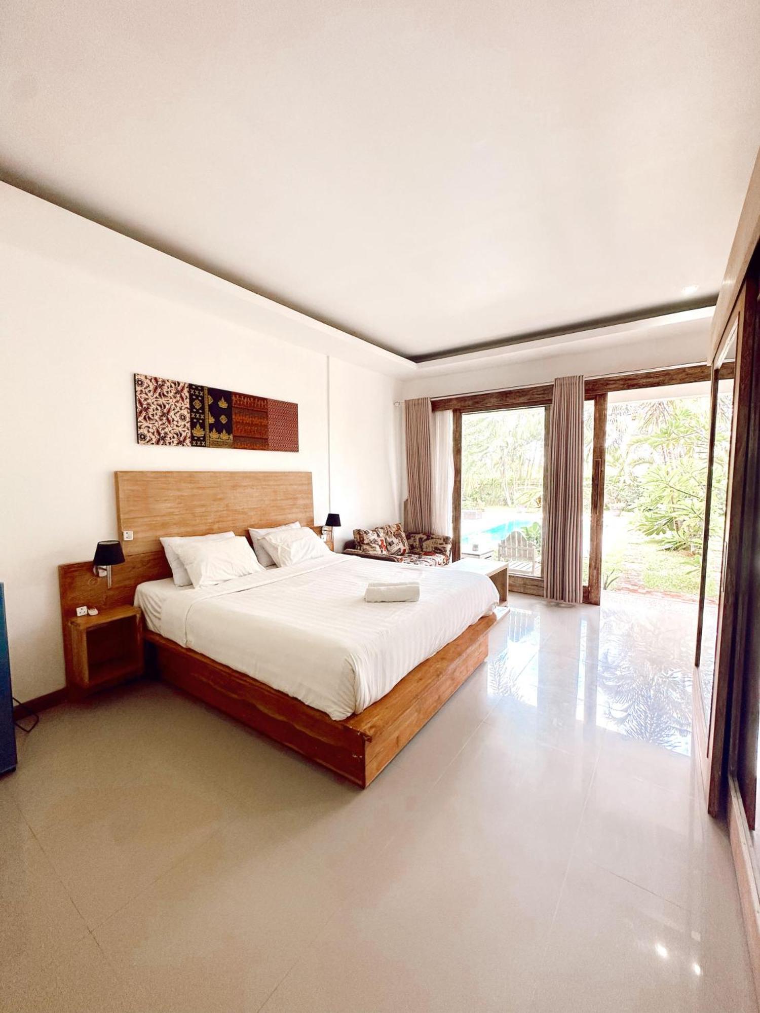 Hi5 Kuta Hotell Kuta  Exteriör bild