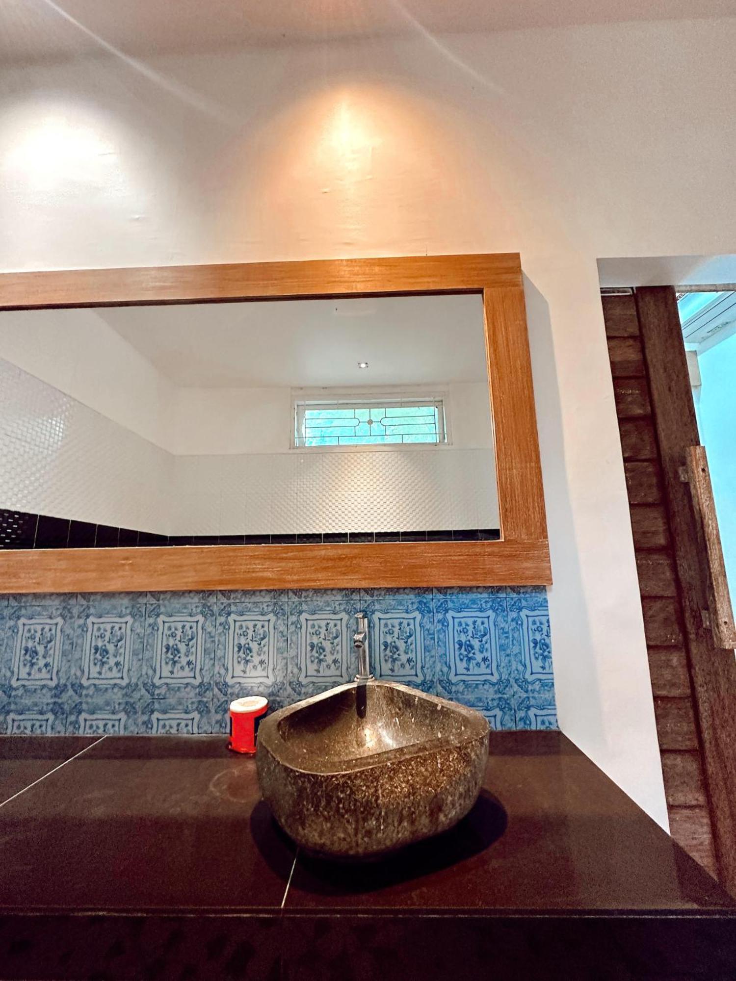 Hi5 Kuta Hotell Kuta  Exteriör bild