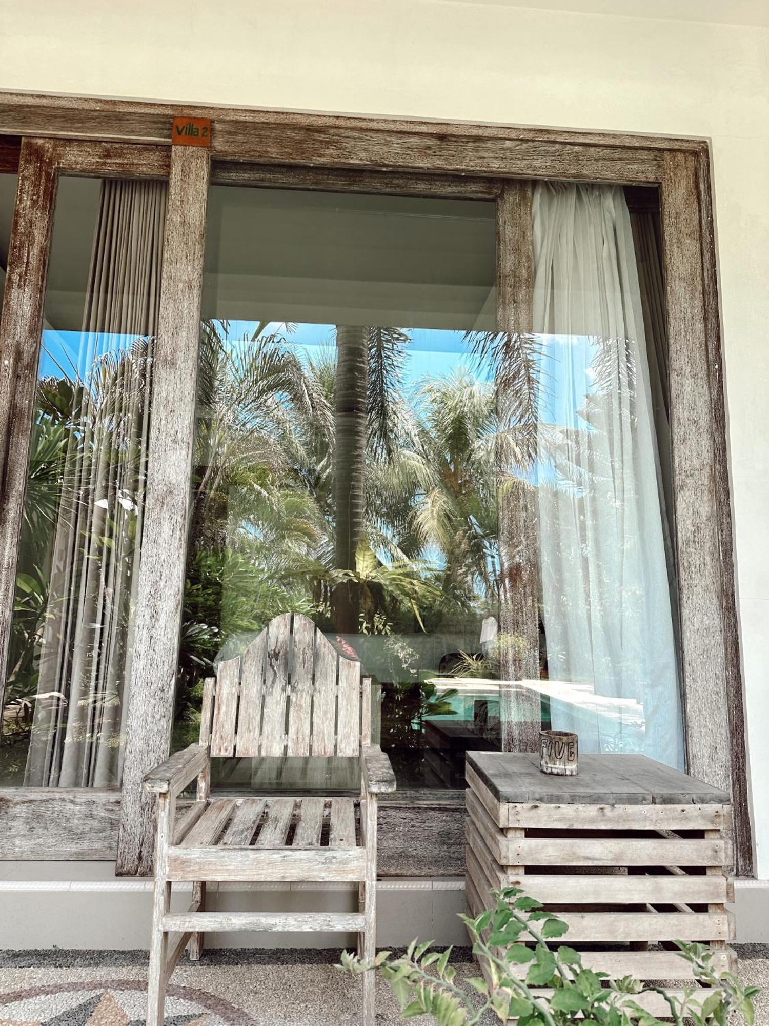 Hi5 Kuta Hotell Kuta  Exteriör bild