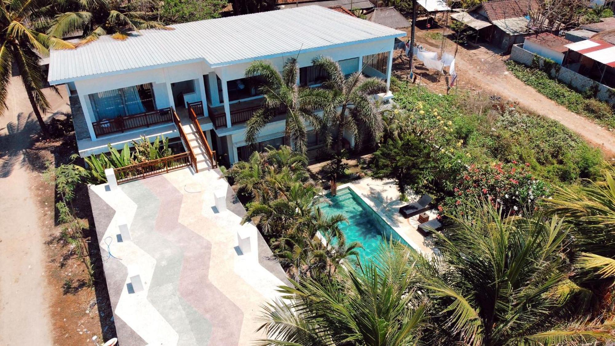 Hi5 Kuta Hotell Kuta  Exteriör bild