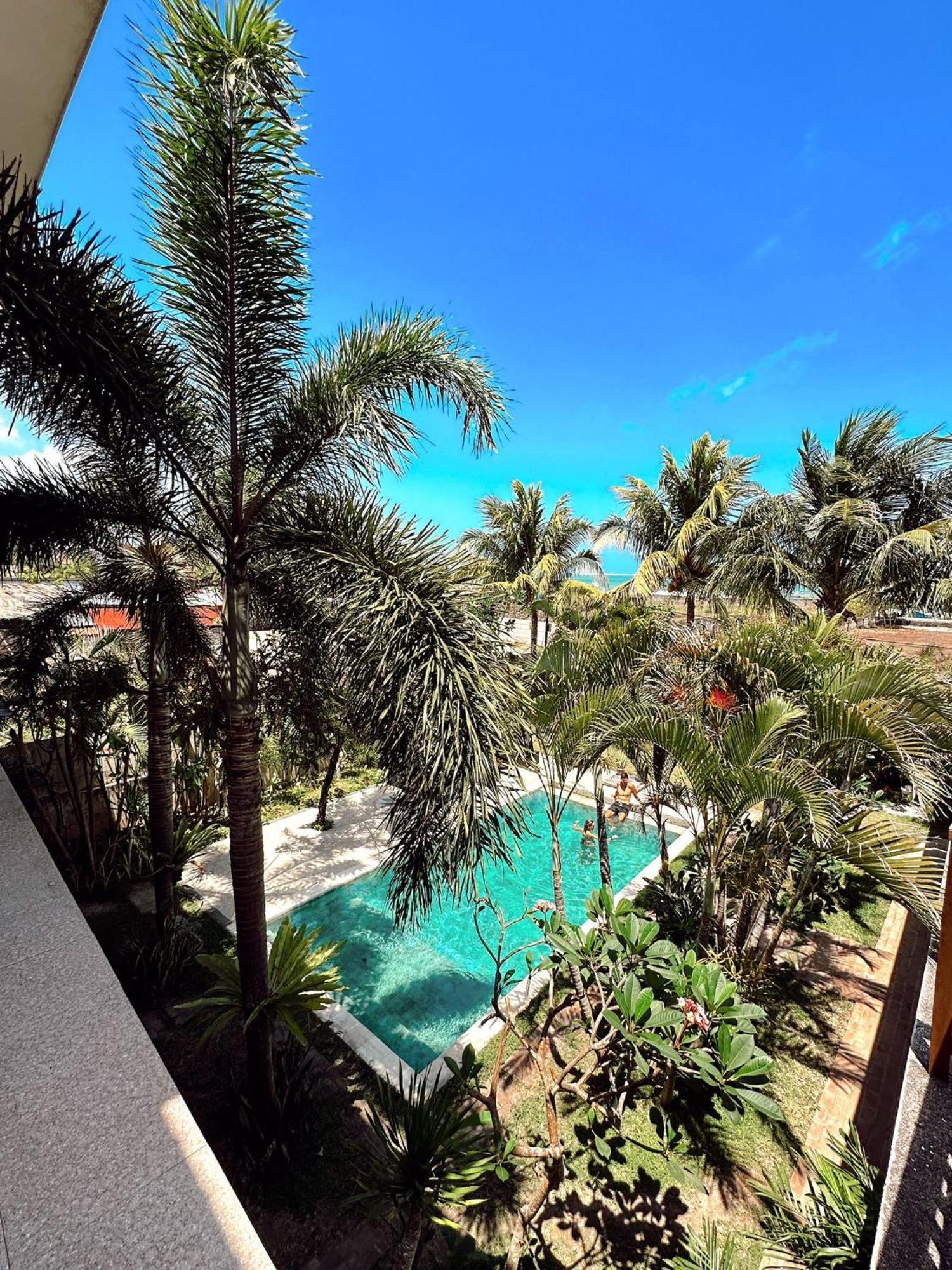 Hi5 Kuta Hotell Kuta  Exteriör bild