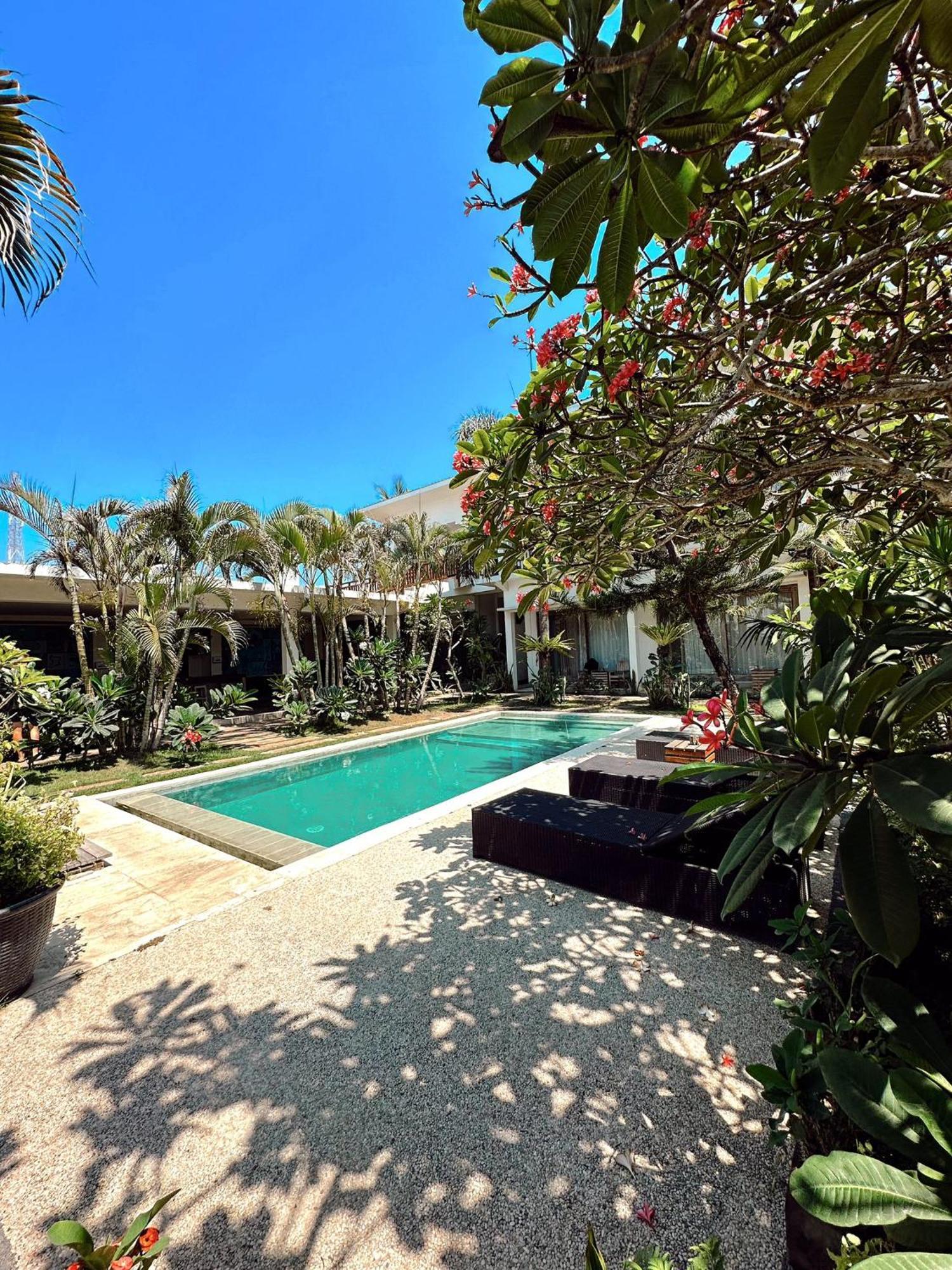Hi5 Kuta Hotell Kuta  Exteriör bild