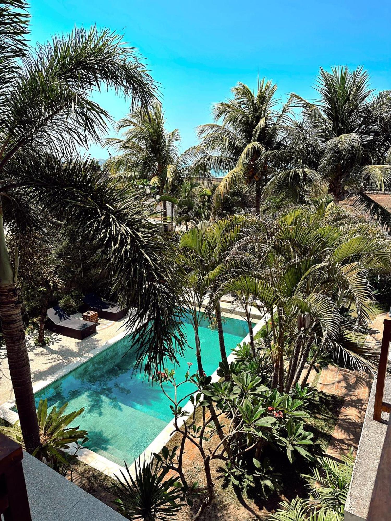 Hi5 Kuta Hotell Kuta  Exteriör bild