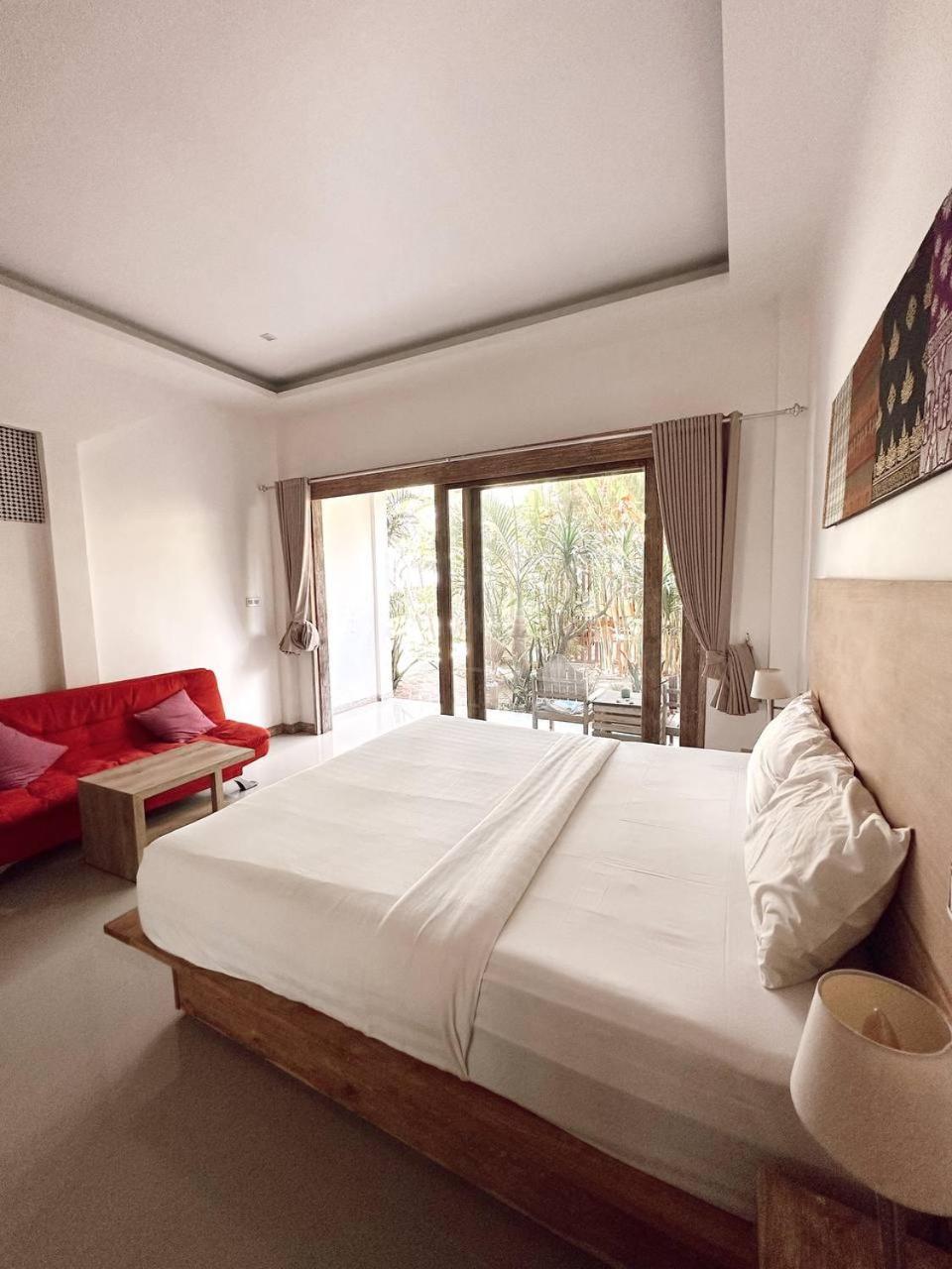 Hi5 Kuta Hotell Kuta  Exteriör bild