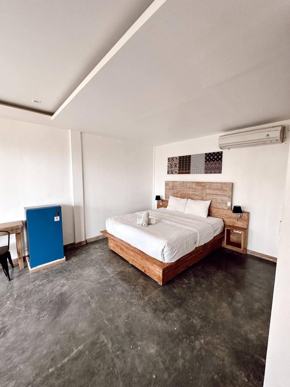 Hi5 Kuta Hotell Kuta  Exteriör bild