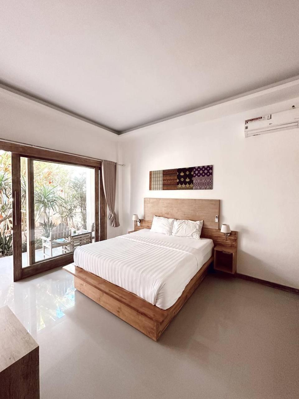 Hi5 Kuta Hotell Kuta  Rum bild
